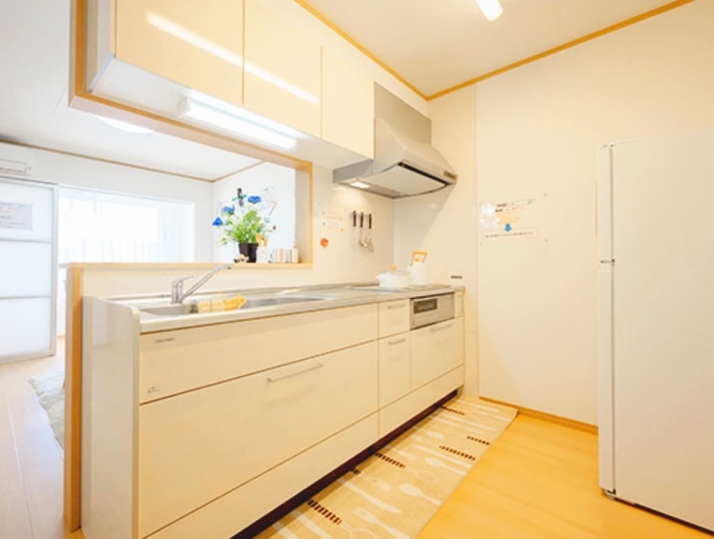 ミユキ商事 アンジェリーク アパート キッチン リビング